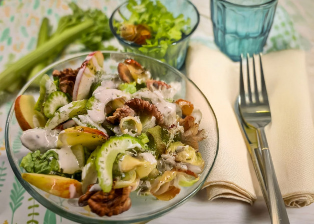 Ensalada waldorf